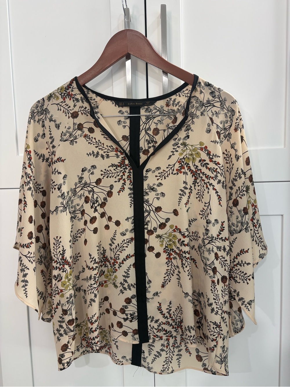 Zara Beige Floral Print Blouse with Black Trim